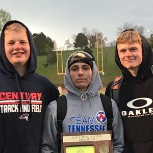 Meet your Posher, Clay